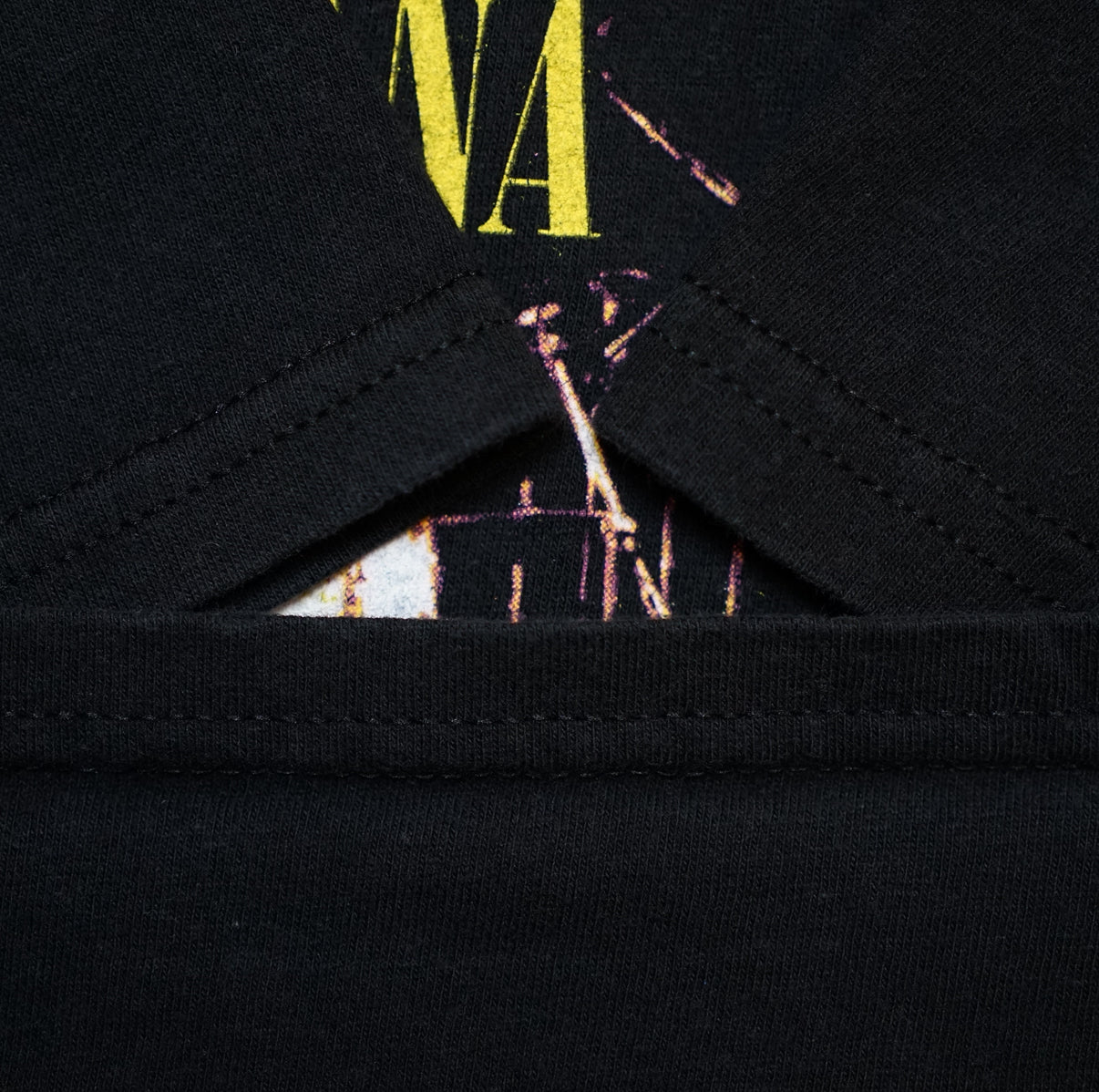 NIRVANA 1996 FROM THE MUDDY BANKS OF THE WISHKAH M&O LARGE (b_1226)