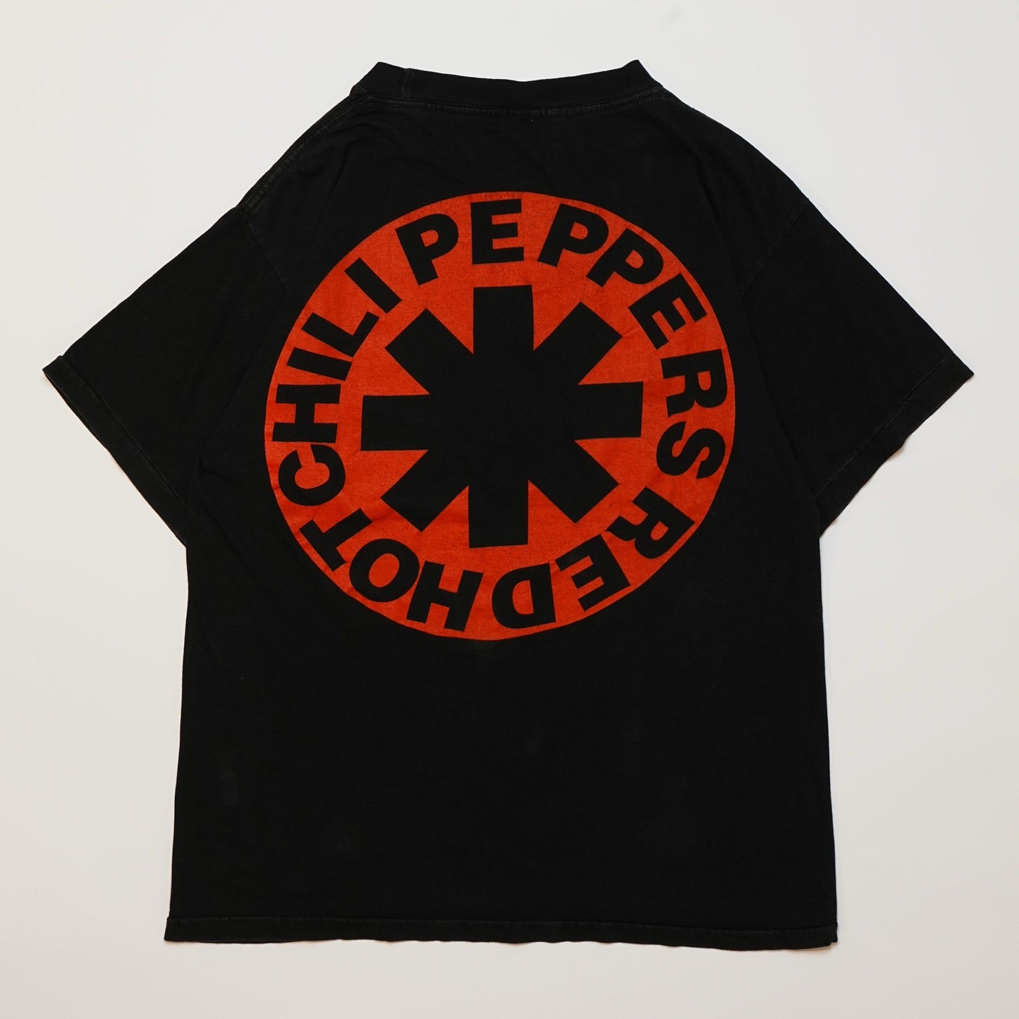 RED HOT CHILI PEPPERS 1990 MEMBER PORTRAIT CURVING LOGO EURO XL (n_50902)